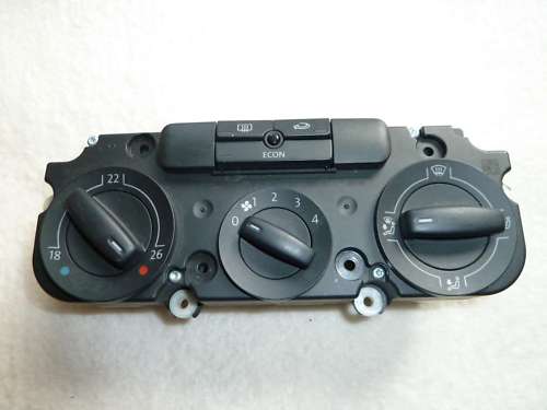 Golf 5 1.9TDI 2007 - brak komunikacji z klimatyzacją, wentylatory i trakcja