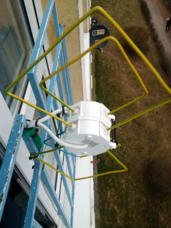 Jak podłączyć telewizor bez DVBT do gniazdka z internetem?