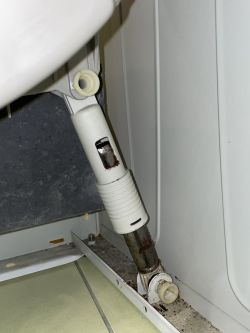 Pralka Altus WAF6006c - wymiana uszkodzonego amortyzatora, pytania o narzędzia i metody
