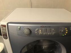 Pralka Hotpoint-Ariston AQUALTIS AQSL 09 U - błąd