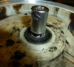 Młynek odpadków, In Sink Erator EVOLUTION EVO 100. Naprawa, konstrukcja i żale