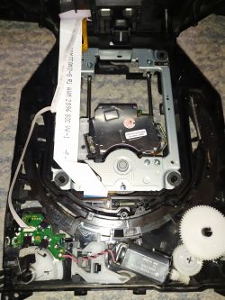 PS3 Slim - CECH3004A; KES-450A - Problem z napędem po wymianie lasera