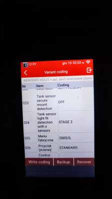 Mercedes W211: Brak możliwości skasowania serwisów, błąd pamięci ROM w zestawie wskaźników