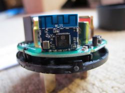 Inside View of Tuya BSD29 Smart Plug with WL2S Module Close-up of the PCB of a Tuya BSD29 smart plug with visible WL2S module.