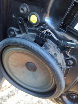 Nie działają przednie głośniki w audi a3 8p.