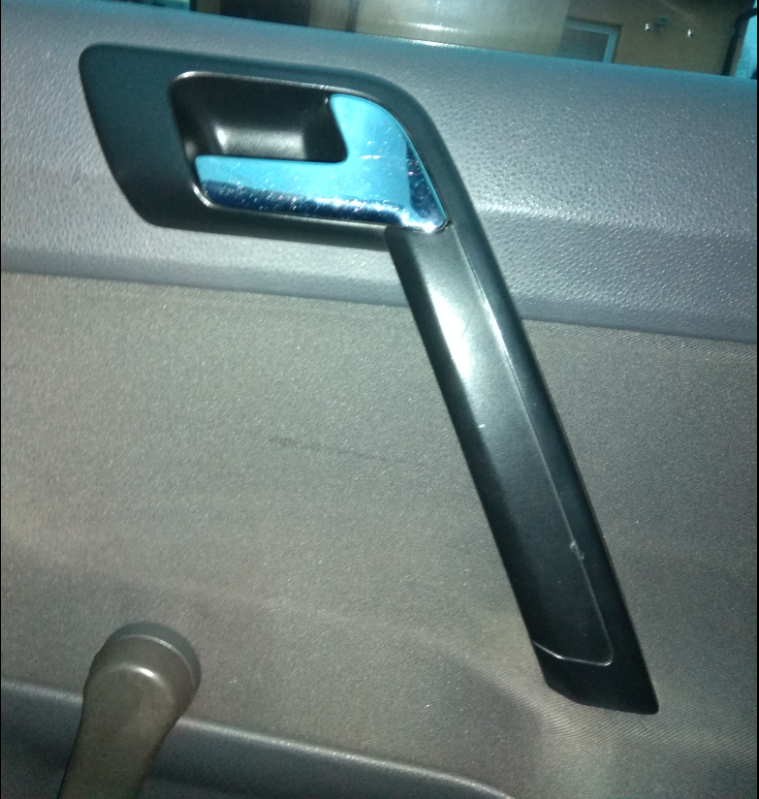[Kupię] Uchyt drzwi VW Polo IV 2002 1.2 lewy przód
