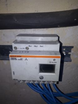 Nieprawidłowe odczyty licznika Norax 3 vs Schneider PM710: porównanie zużycia energii