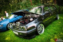 Zabudowa bagażnika VW GOLF 3 - Jakie głośniki, jaka skrzynia, jakie wzmacniacze?