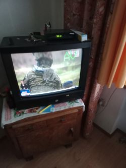 HCM Royal - Poziome zniekształcenie obrazu: kineskop czy przypadkowe przestawienie?
