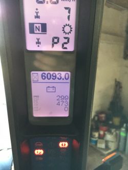 Regulacja hamulca ręcznego w ciągniku New Holland T8030