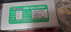 Etykieta „Lishui EPAC Drive System” na srebrnym sterowniku roweru elektrycznego