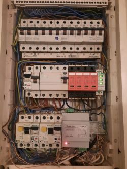 Wybór bezpiecznika 3 fazy 4P C80 100A ZigBee 3.0-TUYA - zdalna kontrola, ciągłość pracy