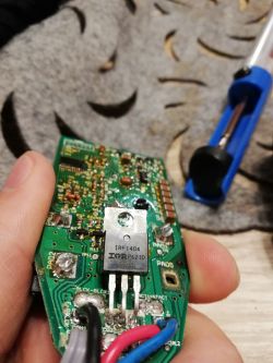 Wkrętarka Bosch PDR 18 LI cyka i nie startuje - co robić?