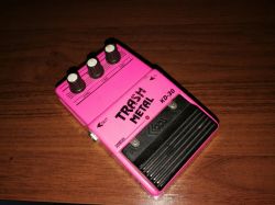 BOSS SD-1 - stompbox gitarowy (klon z kilkoma modami)