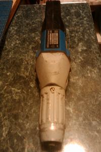 Co to za urządzenie? Szlifierka prosta?