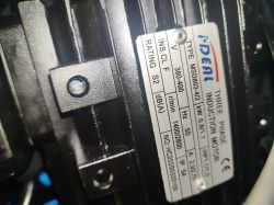 Tabliczka znamionowa silnika indukcyjnego Ideal typ MSD803-4/2 400 V
