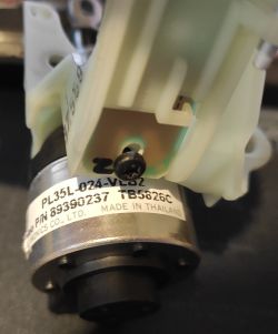 Passat B6 problem z Bi-Xenonem - Problem z czujnikiem w leflektorze bi-xenonowym