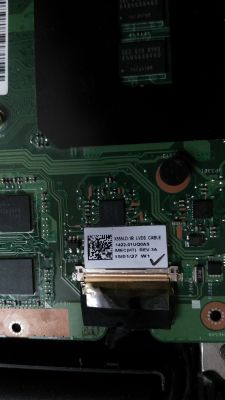 Asus R556LB-X0153D-8 - Czy można wymienić matrycę na FHD lub HD IPS?