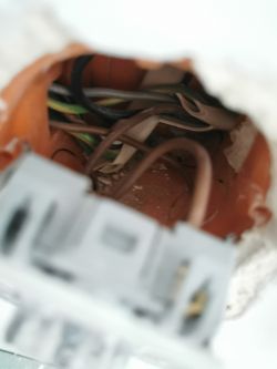Kolory kabli, co jest co? Instalacja 3 i 4 żyłowa
