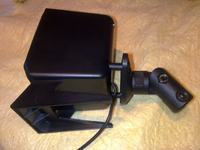 Bezinwazyjny montaż na ścianie plastikowych głośników 5.1