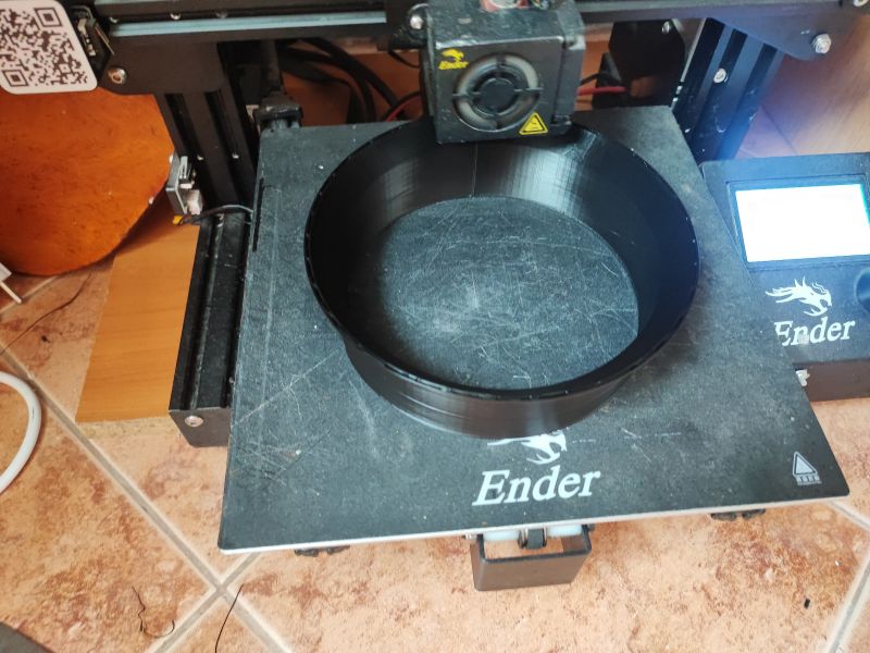 Adapter to lead out a pipe from a portable air conditioner - DIY 3D printing