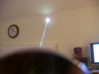 Pozornie kolorowy laser