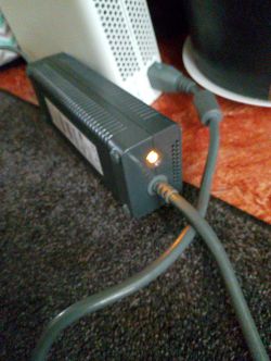 Miganie czerwonej diody w konsoli - co oznacza i jak naprawić?