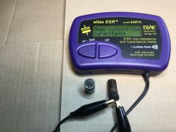 Krótka naprawa starego monitora BenQ Q9T5 - wymiana kondensatorów, "recapping"