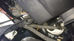 Jak usunąć blokadę startu silnika na przycisk w VW Transporter T4?