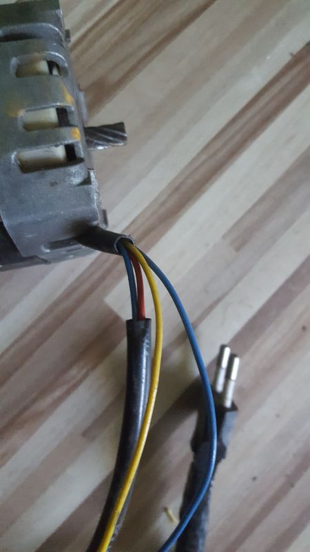 Identyfikacja urządzenia pochodzenia silnika 230v - zdjęcia do wglądu