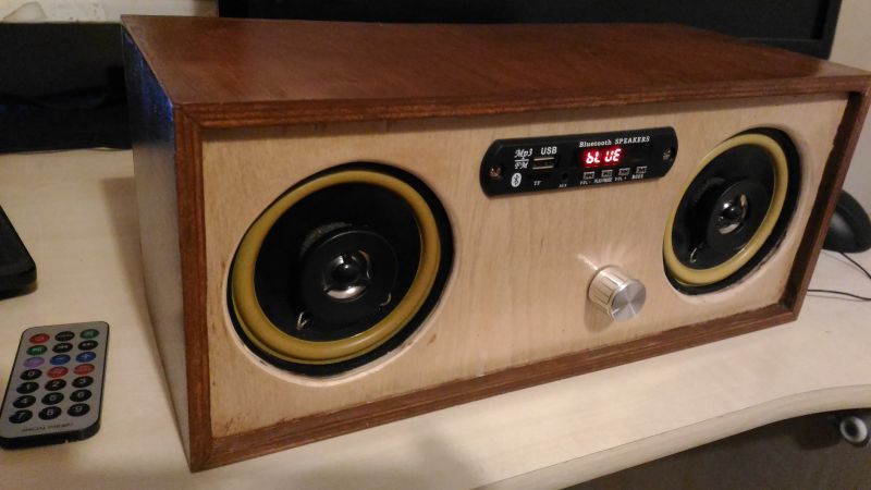 Construction of a bluetooth speaker with mp3 player. Connection method.