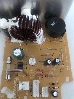 Ładowarka MAKITA DC18RA T 230V - identyfikacja elementów Ładowarka MAKITA DC18RA T 230V - identyfikacja elementów