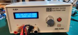 Elektroniczne obciążenie ZKE Tech EBD-A20H wskazujące 10,42V i 19,00A na wyświetlaczu LED