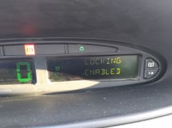 Citroen Xsara Picasso 2005r 2.0 HDi - Centralny zamek wariuje