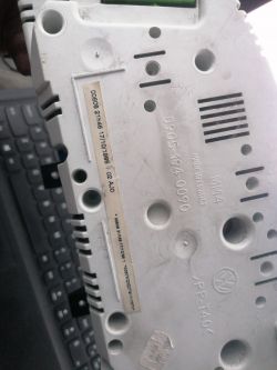 Passat B5 Wymiana licznika z zielonego podświetlania na niebieskie. Error