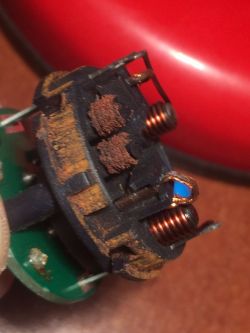 Klapa Skoda Superb 2 3T5 2011 ręcznie trzeba otwierać