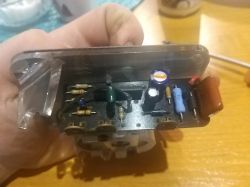 Dlaczego obrotomierz Suzuki Samurai nie działa po zmianie na silnik Baleno 1.6?