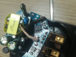 Gniazdo 230V + 2x USB - prośba o podanie wartości R17. Gniazdo 230V + 2x USB - prośba o podanie wartości R17.