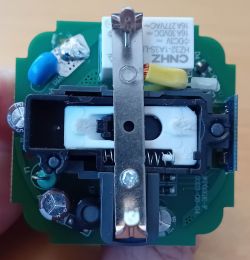 Interior of BKN7231N Smart Plug Interior of a smart plug featuring BKN7231N chip on PCB WP02GE-F.