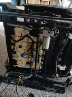 Fotele Opel Insignia z AGR, chłodzeniem i grzaniem, wiązka elektryczna