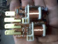 Kia Sportage 1995 2.0 8V - lewy kierunkowskaz świeci zamiast mrugać, co sprawdzić?