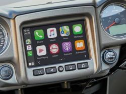 Poszukiwanie specjalisty do naprawy radia w motocyklu Indian Chieftain 2020 - uszkodzenie USB