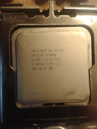 Płyta główna nie uruchamia się z procesorem Xeon X5450