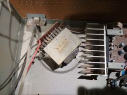 Wnętrze starej wieży Sanyo DC-X300 Wnętrze starej wieży Sanyo DC-X300