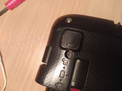 Laptop Asus - śrubka kręci się w kółko i nie wychodzi (niezjechana jeszcze)