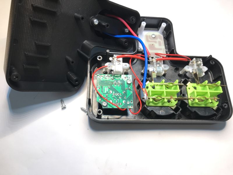 Could a socket splitter from China be dangerous? Missing PE wiring