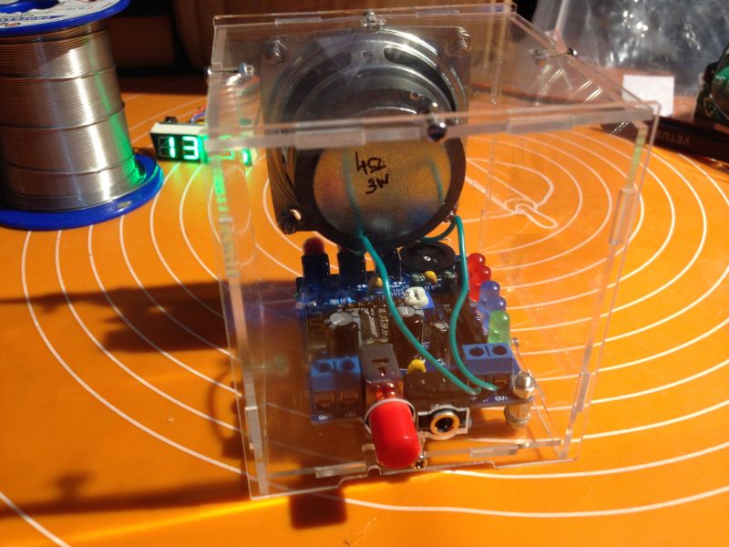 Mała kolumna DIY z Bluetooth. Recenzja zestawu do samodzielnego montażu.