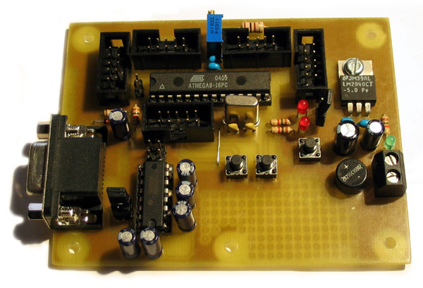 Płytka testowa Atmega8. Do samodzielnego wykonania. Proszę o schematy.