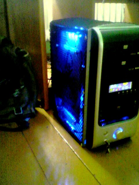 Extra Modding obudowy antycznego PC Compaq