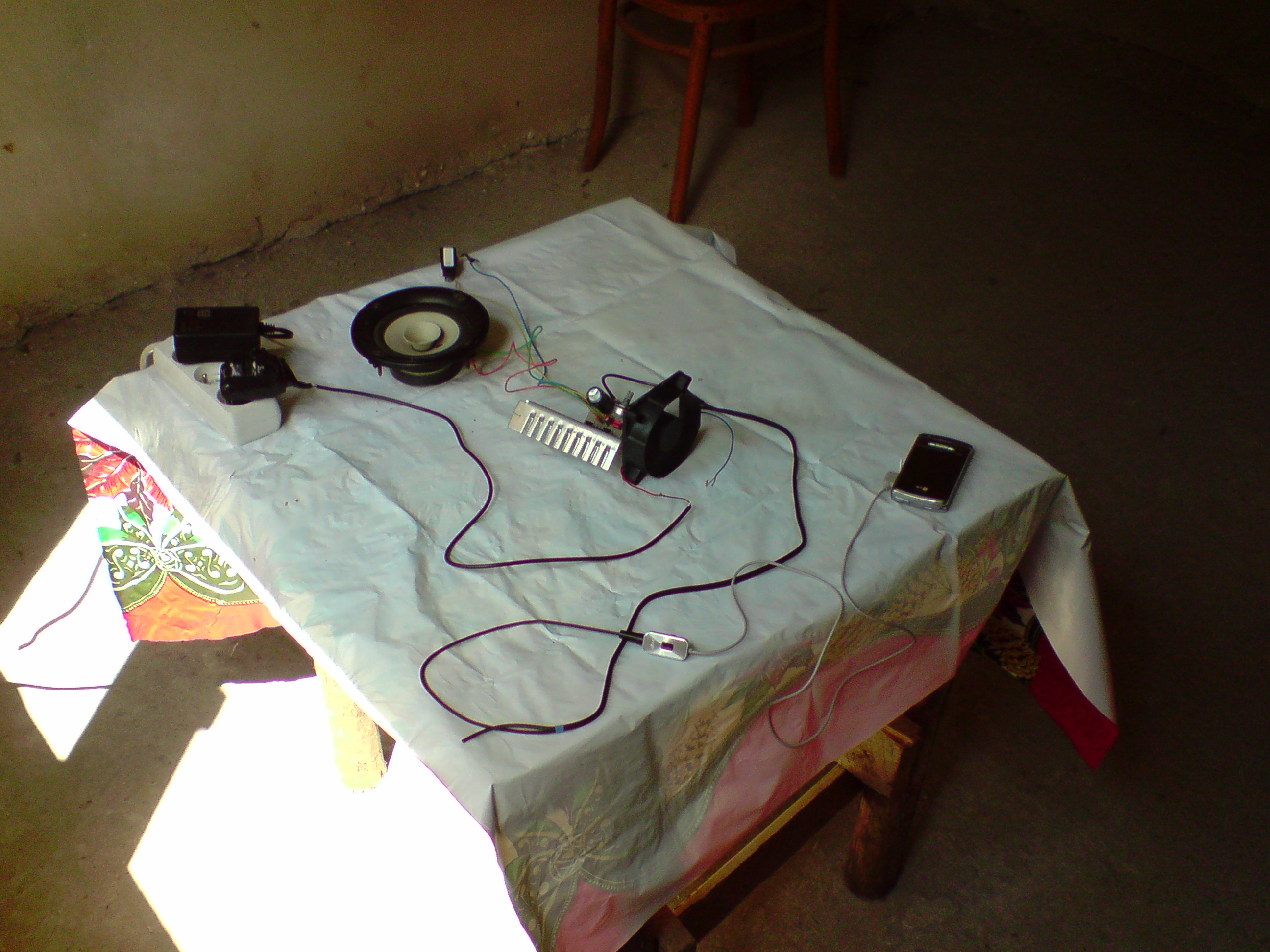 Mój pierwszy wzmacniacz na TDA1518BQ - elektroda.pl